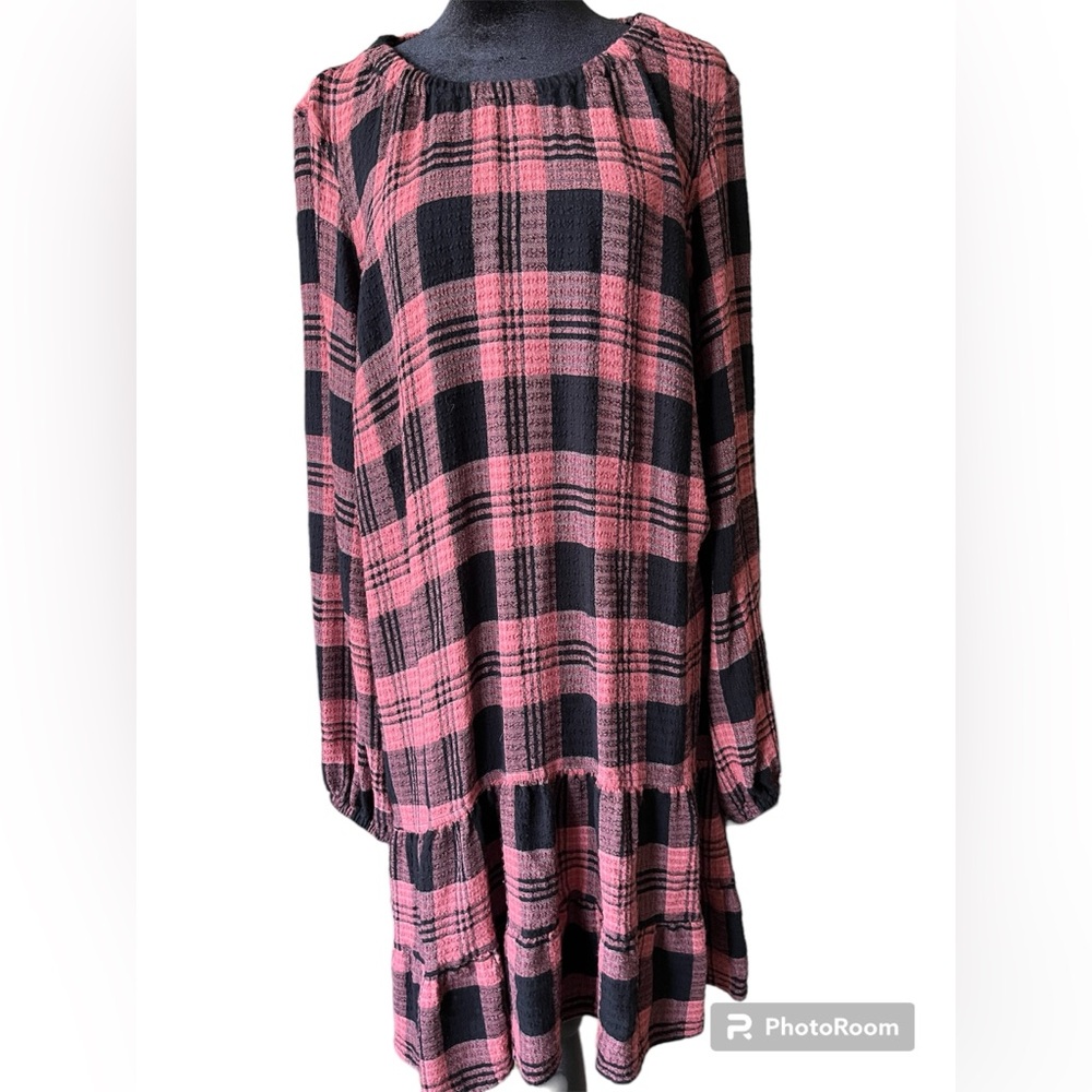 Plaid Pink and Black Long Sleeve Tie-Waist Dress - Picture 3 of 9